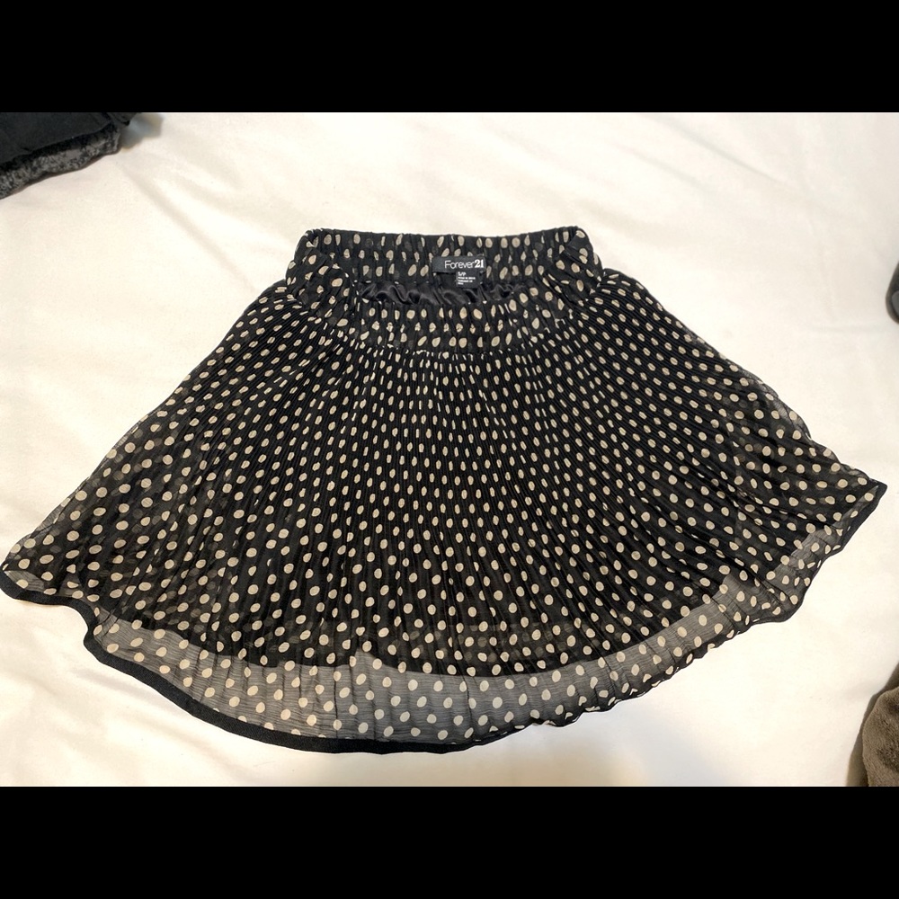 Forever 21 polka dot skirt